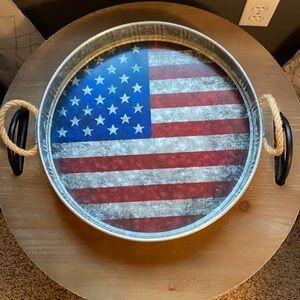 Serving tray with American flag on it